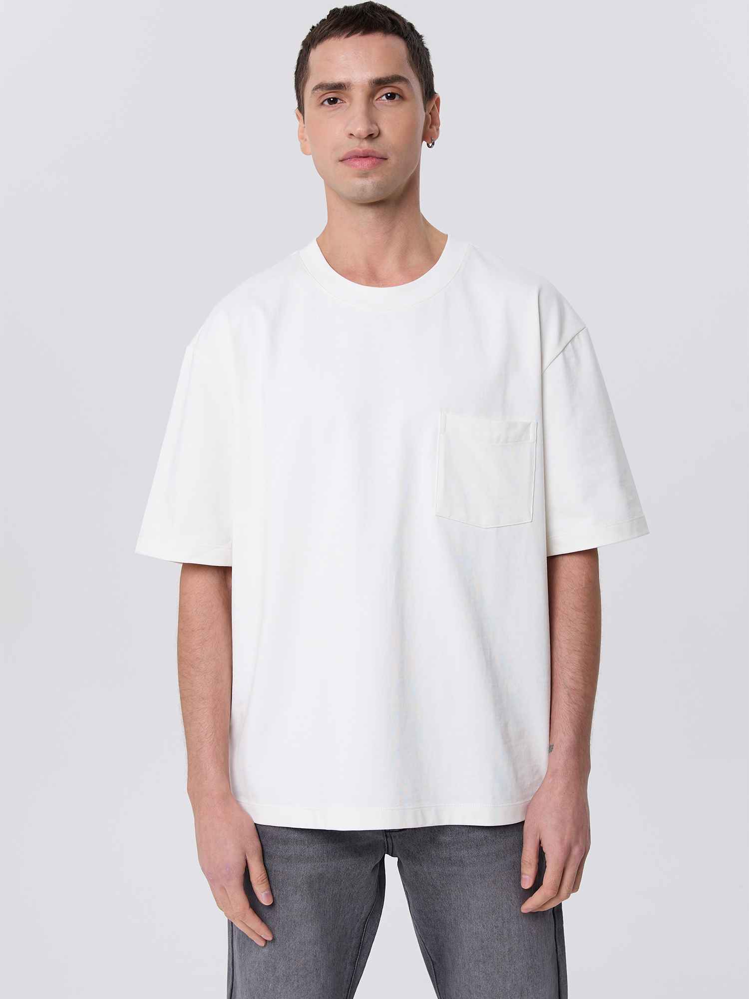 LC M t-shirt