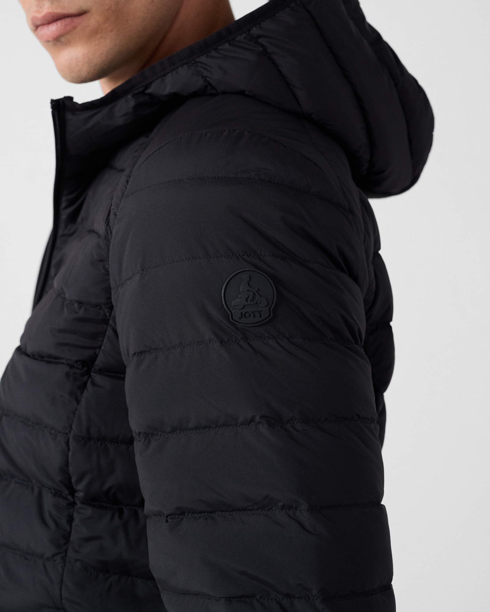 Frantz Matte Hooded Down Jacket
