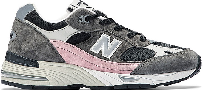 990