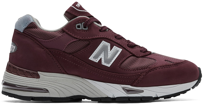 990